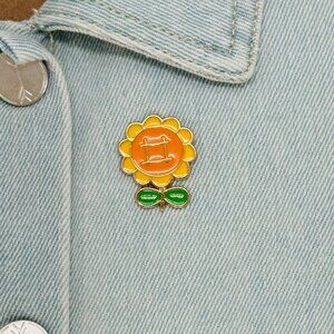 ✨Brooch Cute Cartoon sunflower shape Pin Enamel✨